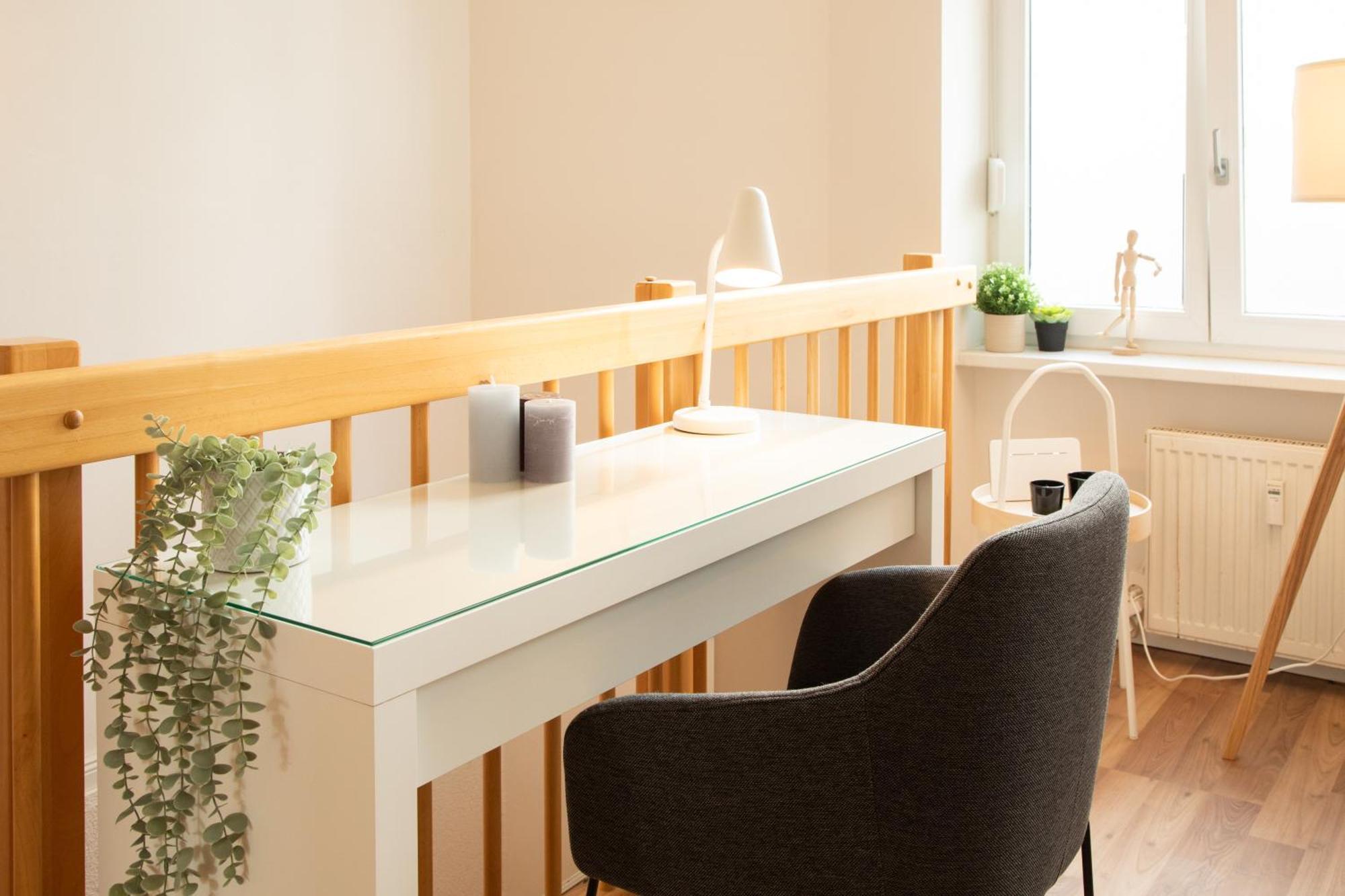 Апартаменты Homely - Spacious Flat Quiet, Friedrichstrasse, River Берлин