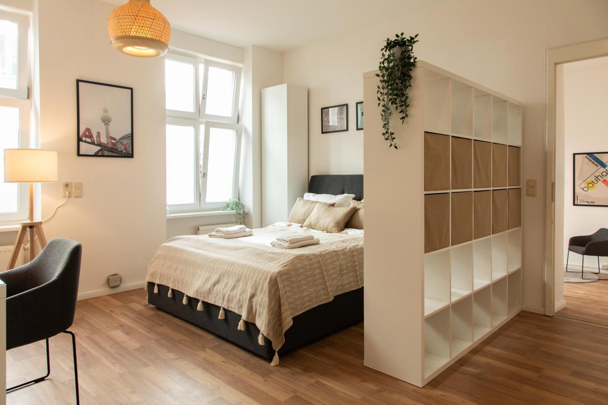 Homely - Spacious Flat Quiet, Friedrichstrasse, River * Берлин